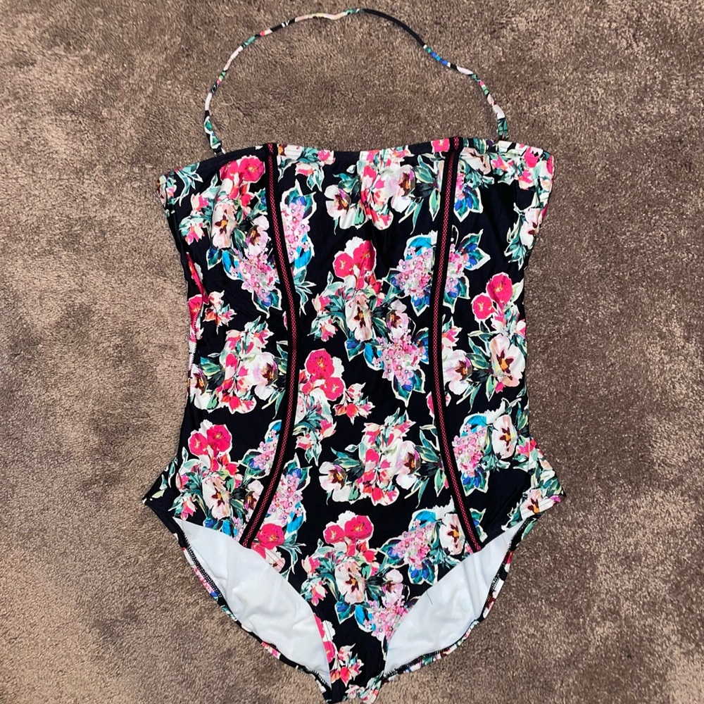 Strapless/halter One Piece Bathing Suit, Size XL